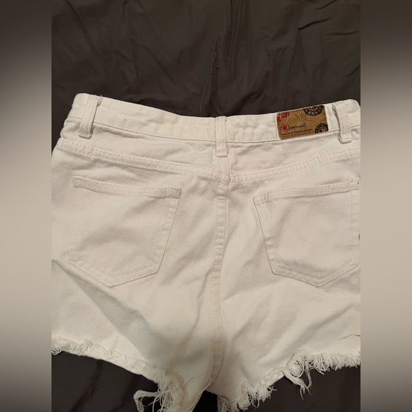 ! 2 for 20 ! HIGH WAISTED WHITE RIPPED SHORTS HIGH-LOW - Picture 3 of 7